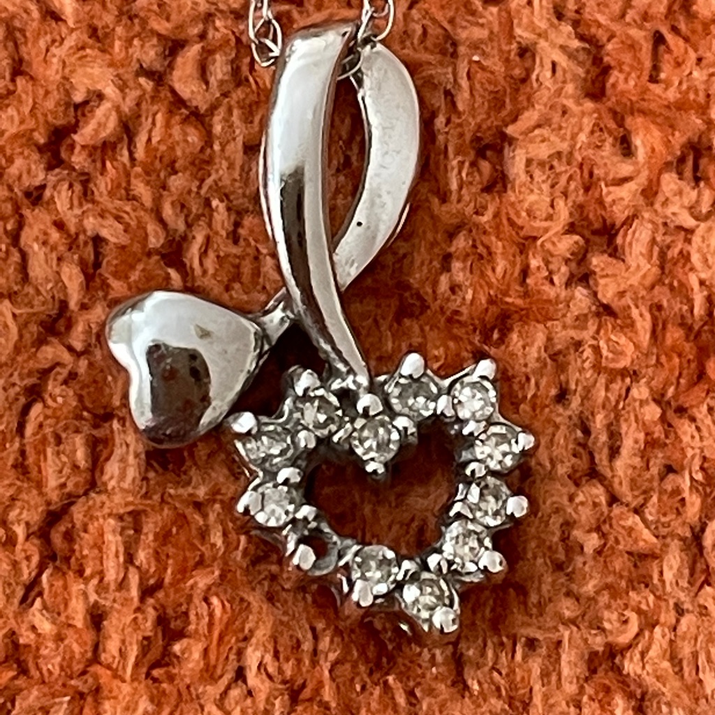 10k White Gold Genuine Diamond Heart Pendant With 18 Chain